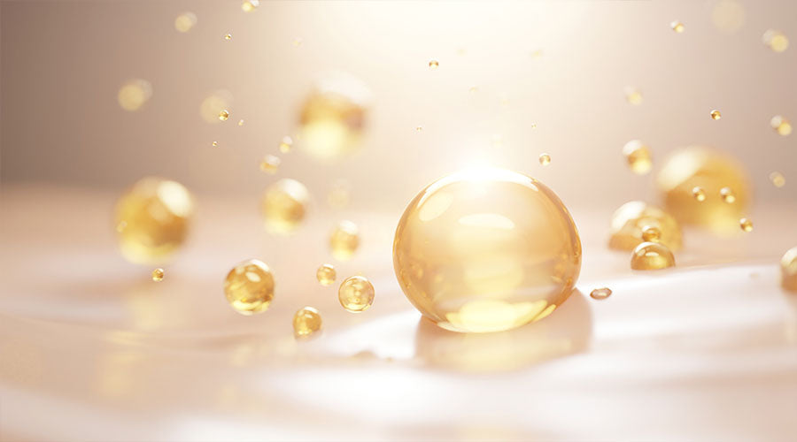 Actifs naturels boostant le collagène, pour une peau raffermie, lissée et éclatante.