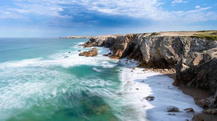 Eau de mer d’Iroise IUM Paris source d’oligo-éléments pour soins visage bio naturels